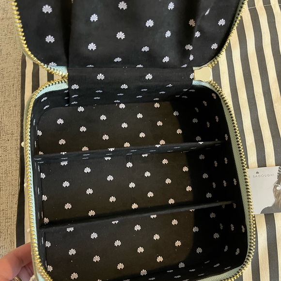 Lele Sadoughi Acid Wash Denim & Pearls Zip Sunglass Travel Case/ Storage NWOT - Picture 2 of 4